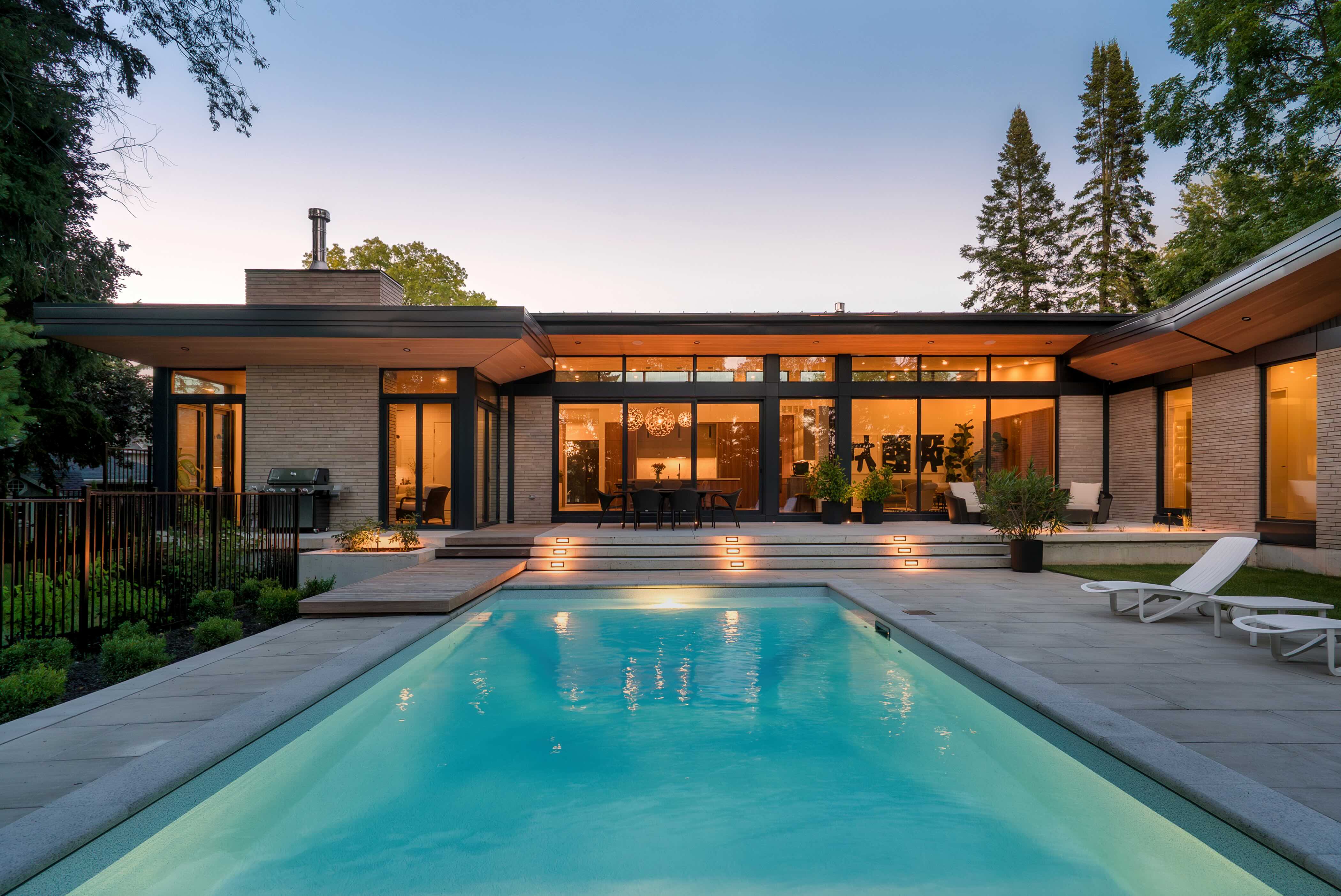 Beverly Midcentury exterior at dusk